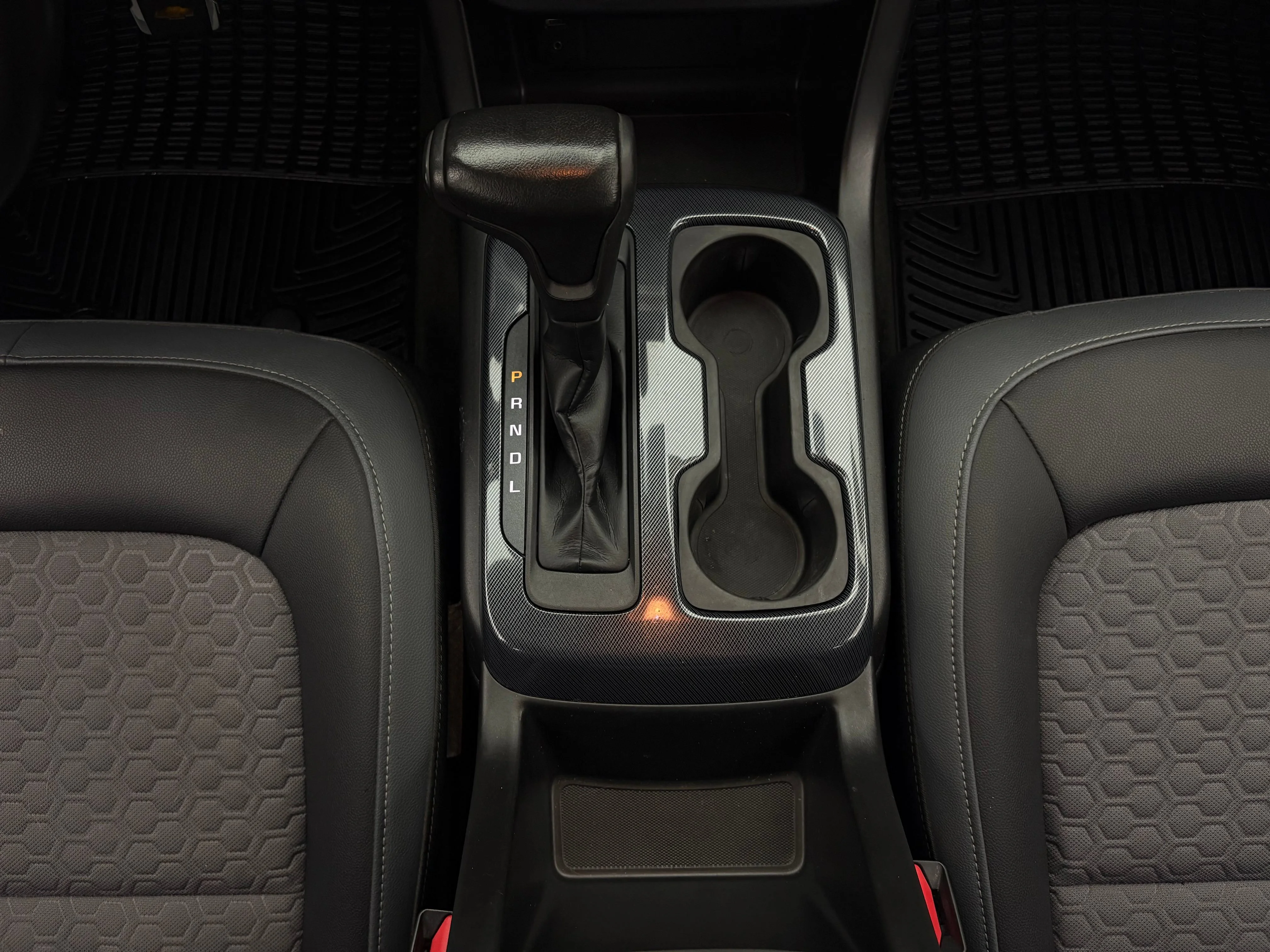 Used 2018 BLACK Chevrolet 4WD Z71 image 27