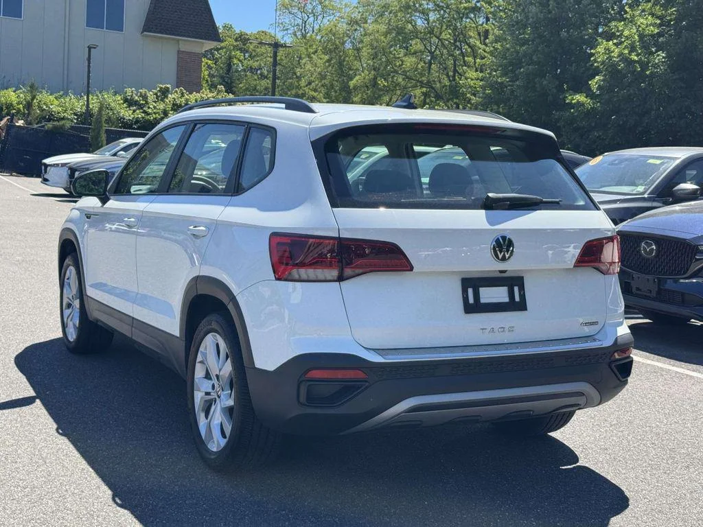 Used 2023 Pure White Volkswagen 1.5T S image 9