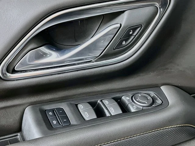 Used 2023 Silver GMC AT4 image 9