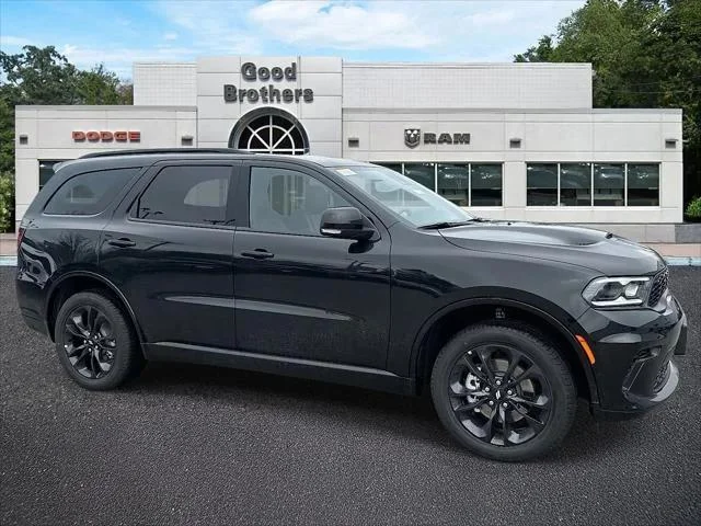 New 2026 Diamond Black Clear-Coat Exterior Paint Dodge GT PLUS image 4