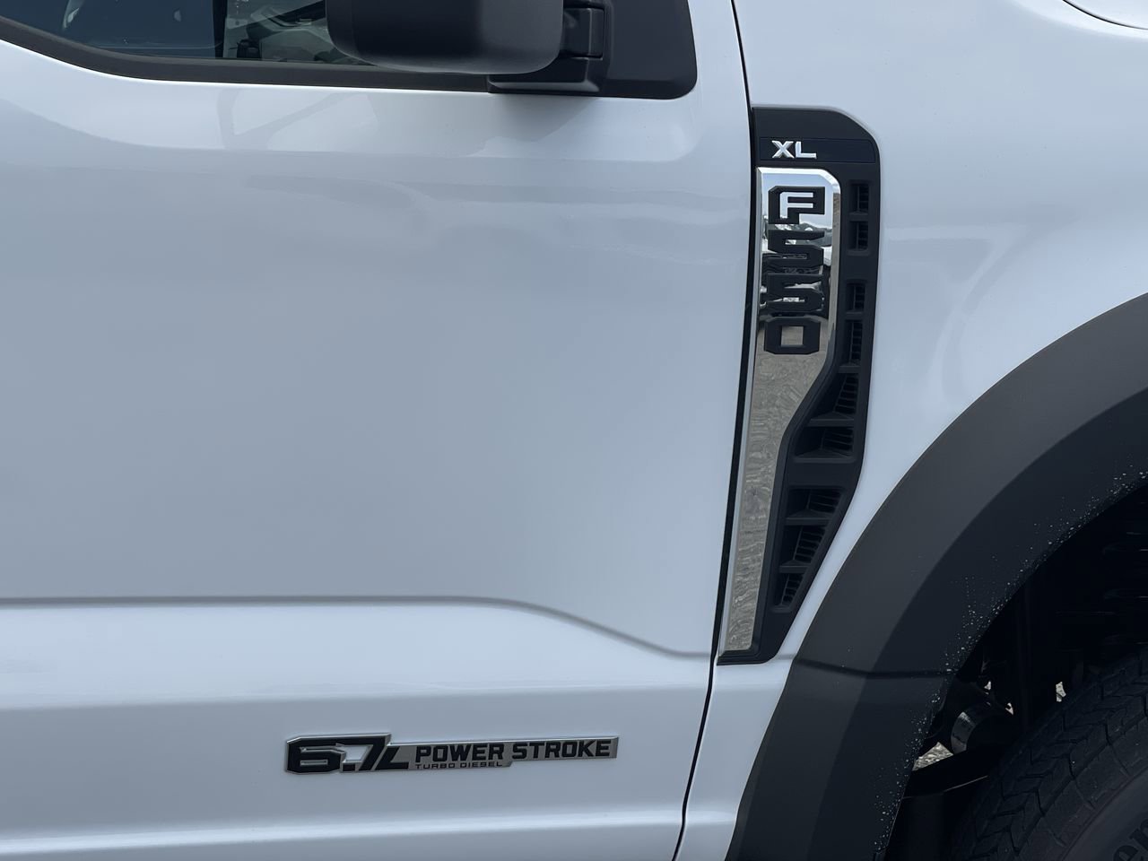 2025 Ford F-550 Super Duty Chassis Cab XL - Photo 8