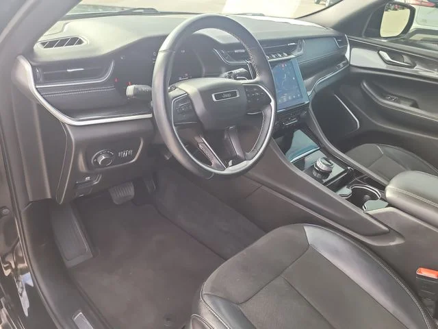 Used 2021 Black Jeep Altitude image 21