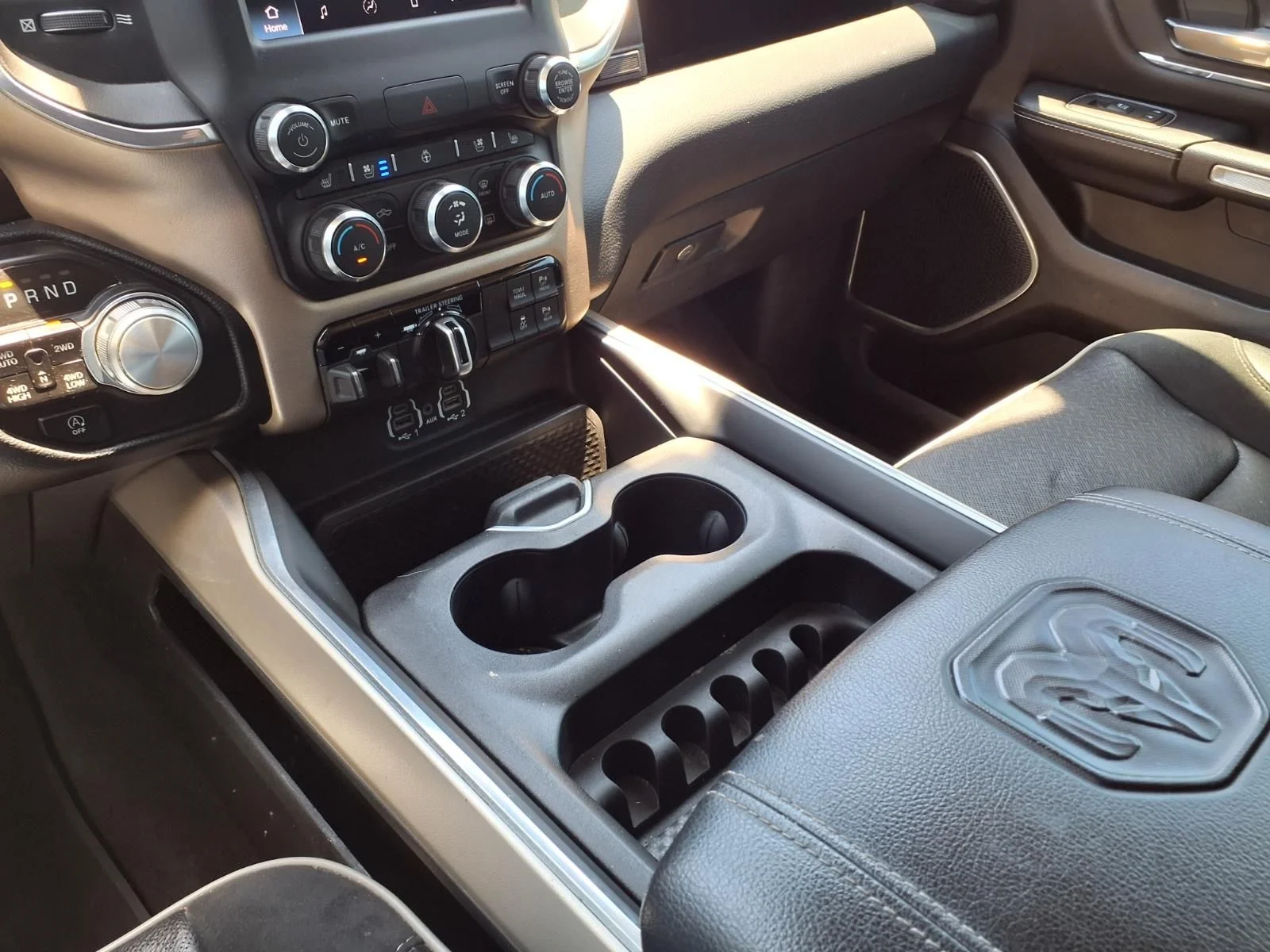 Used 2022 White Ram Laramie image 25