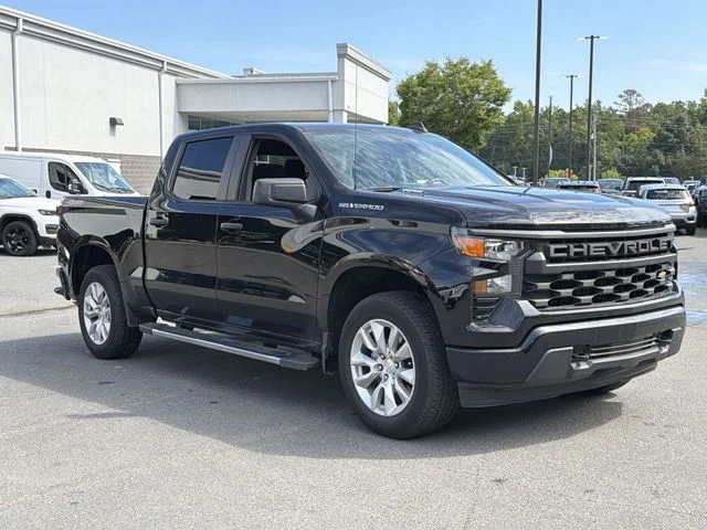 Used 2025 Black Chevrolet Custom image 6
