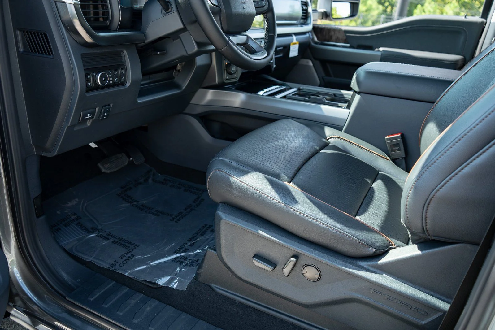 New 2026 Gray Ford Lariat image 17