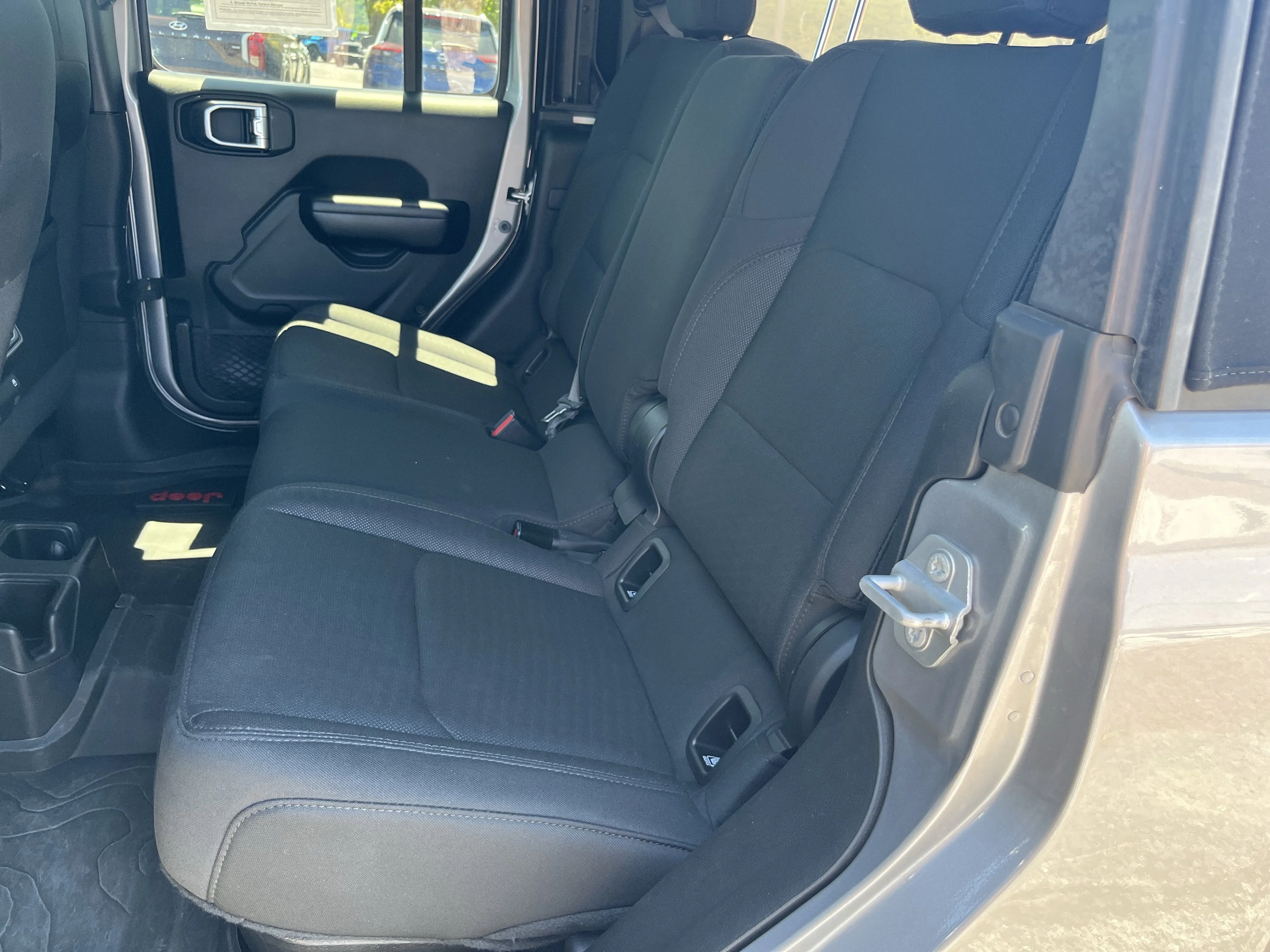 Used 2020 Billet Silver Metallic Jeep Sport image 17