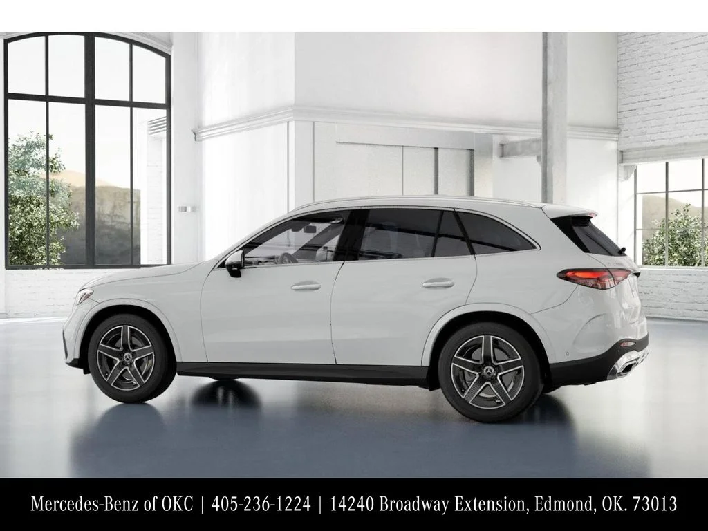 New 2026 White Mercedes-Benz GLC 300 image 32