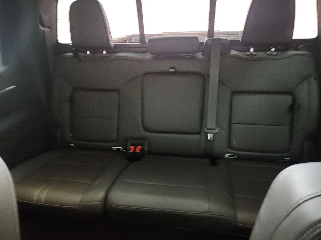 Used 2023 Beige Chevrolet High Country image 27