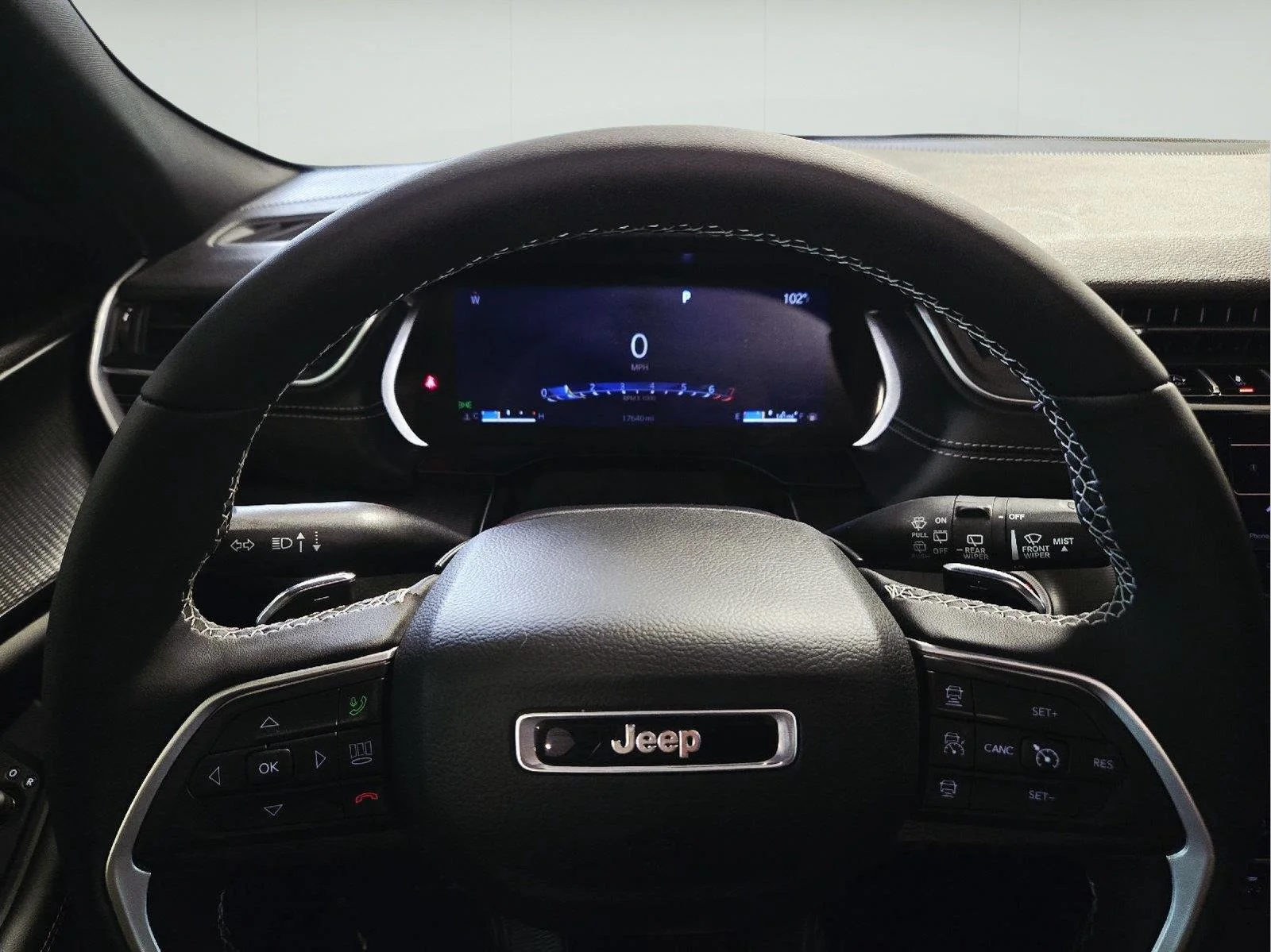 Used 2025 Baltic Gray Metallic Clearcoat Jeep Altitude X image 12