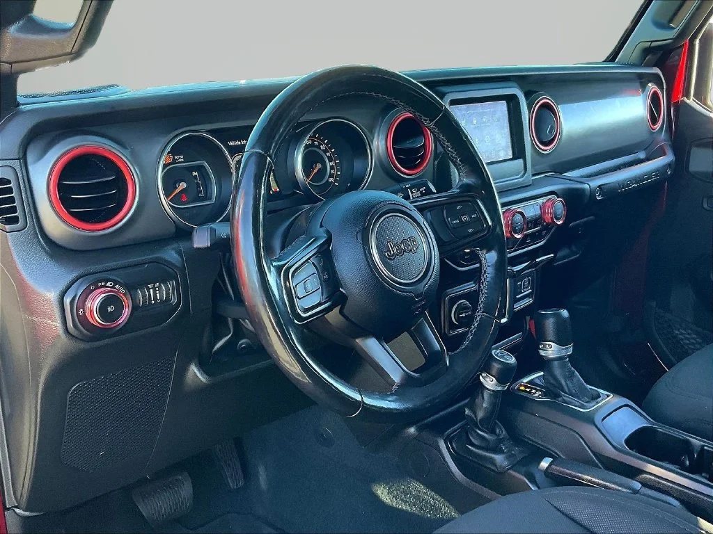 Used 2022 Snazzberry Pearlcoat Jeep Sport S image 17