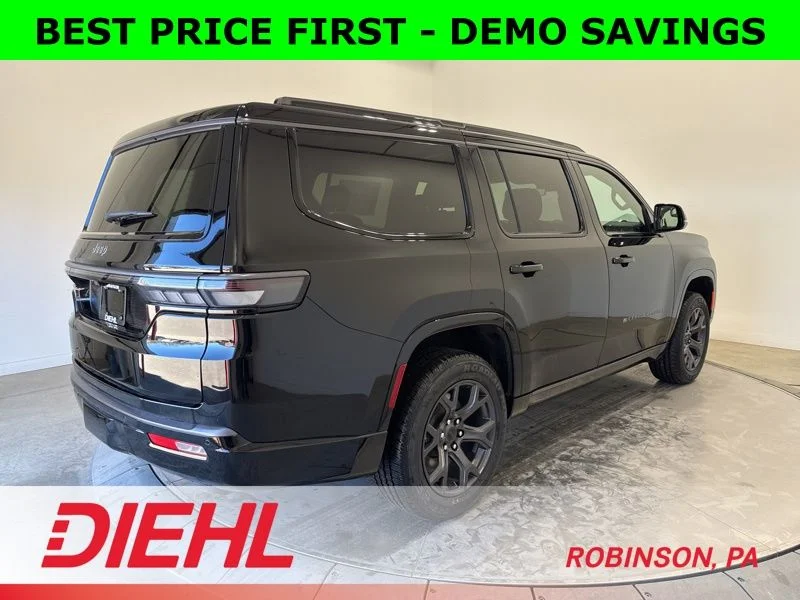 New 2026 High Gloss Black Exterior Paint Jeep Limited Altitude image 7
