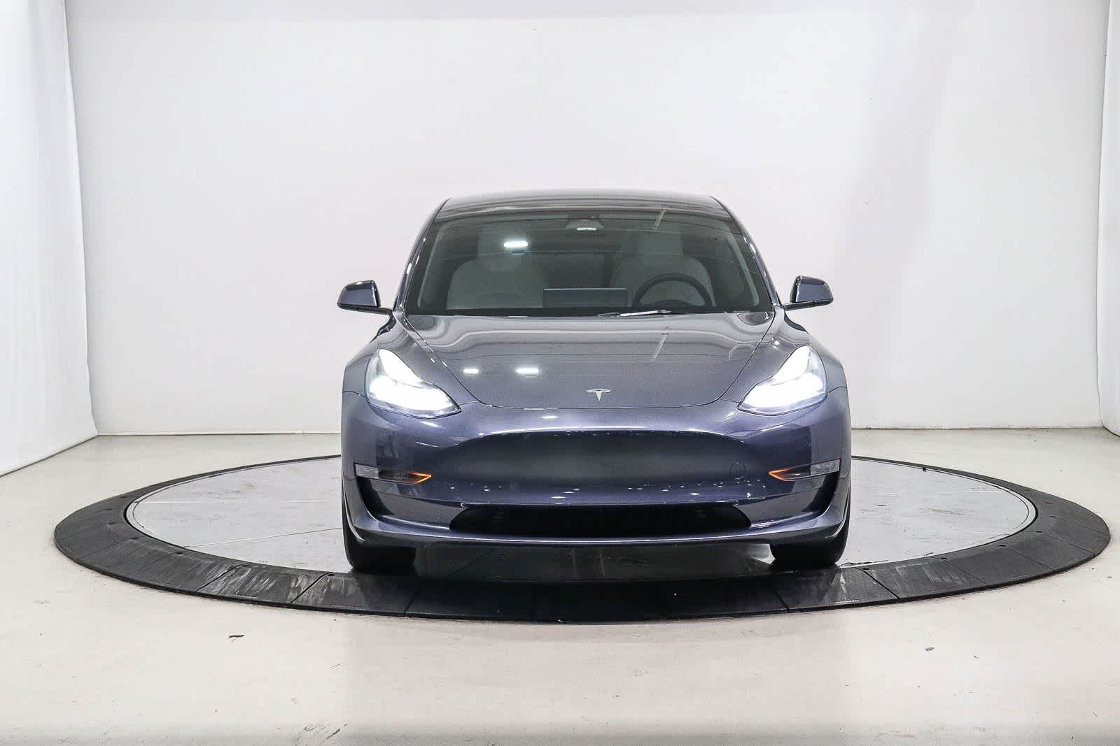 Used 2023  Tesla  image 6