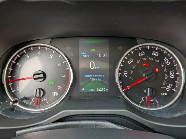 Used 2022 Black Toyota XLE image 17