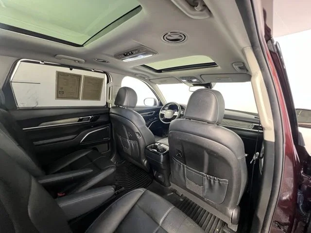 Used 2022 Purple Kia SX image 41