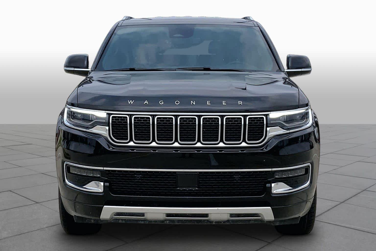 Used 2024 Diamond Black Crystal Pearlcoat Jeep Series II image 4