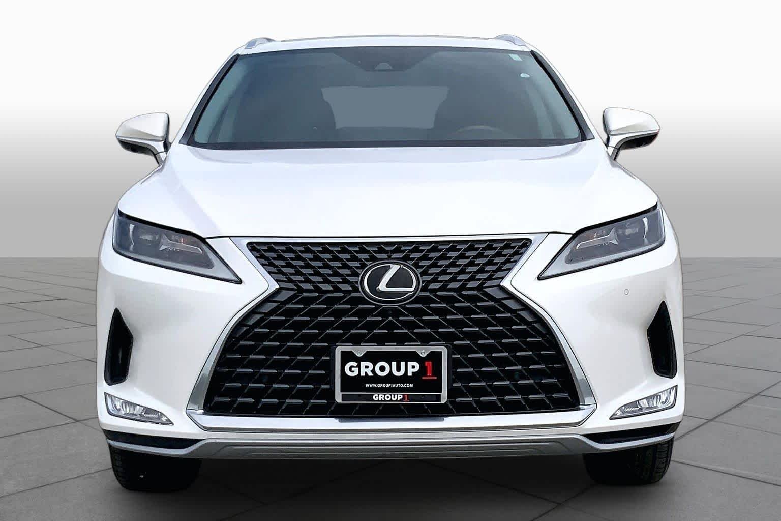 Used 2022 Eminent White Pearl Lexus  image 4
