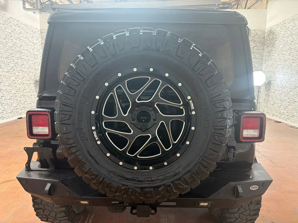 Used 2018 Black Clearcoat Jeep Unlimited Sport S image 6