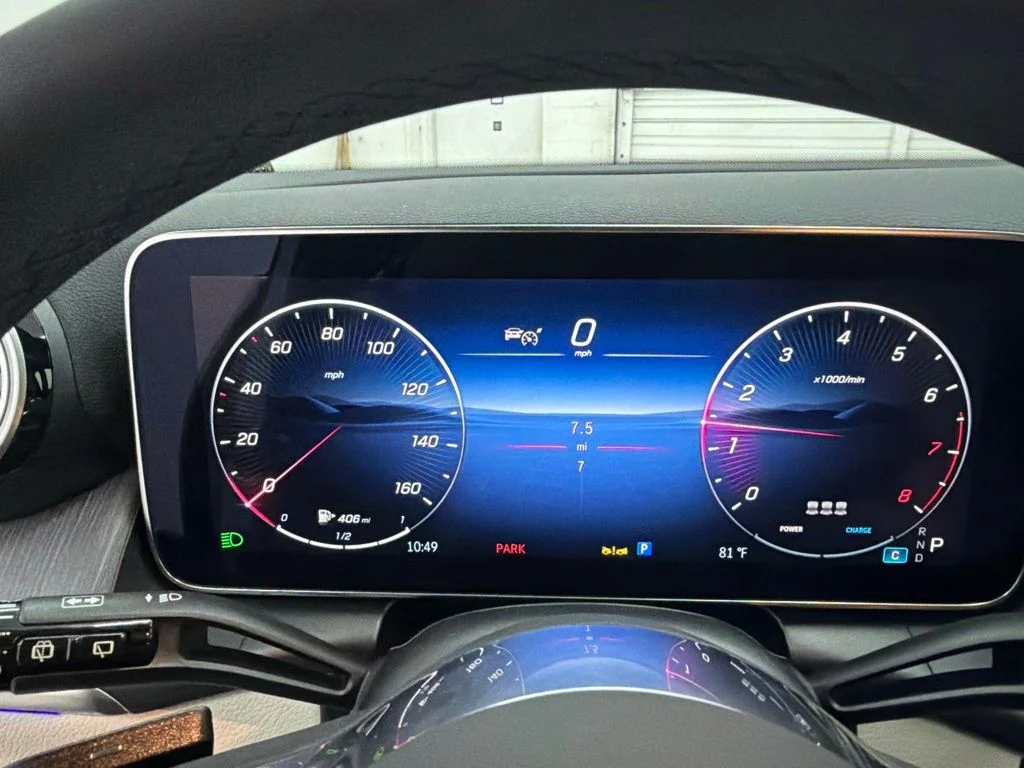 New 2027 Silver Mercedes-Benz GLC 300 image 14