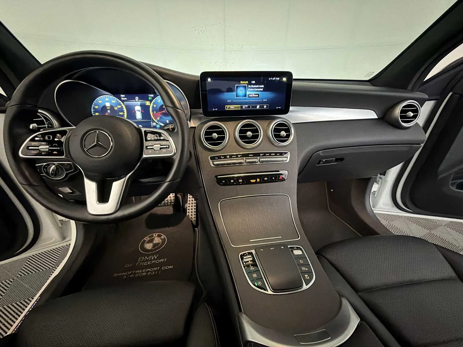 2021 Mercedes-Benz GLC GLC300 - Photo 14