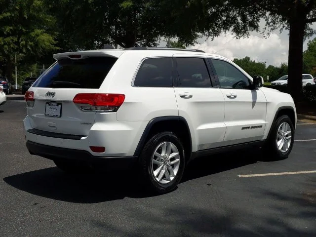 Used 2018 White Jeep Laredo E image 3