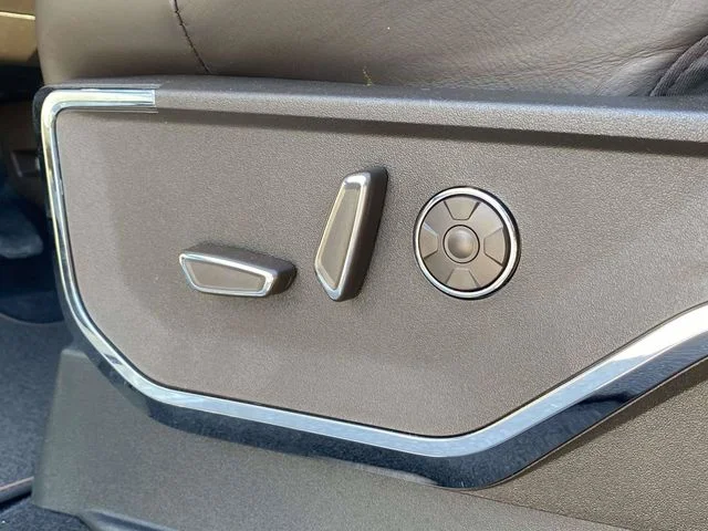 New 2026 Star White Metallic Tri-Coat Ford King Ranch image 11