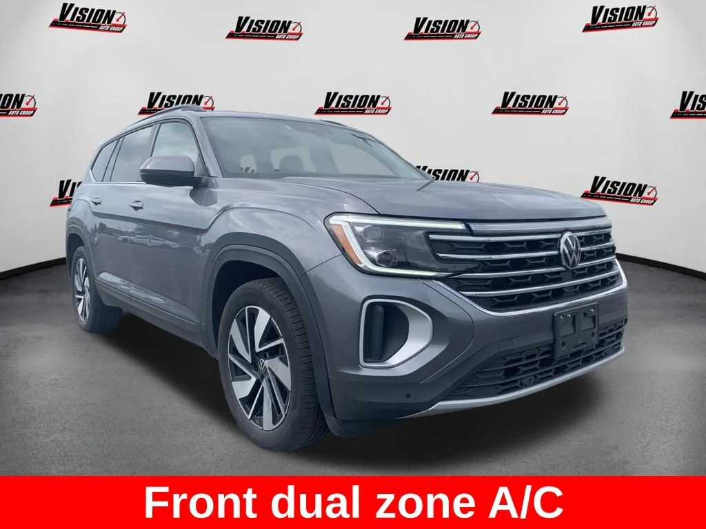 Used 2025 Silver Volkswagen 2.0T SE w/Technology image 4