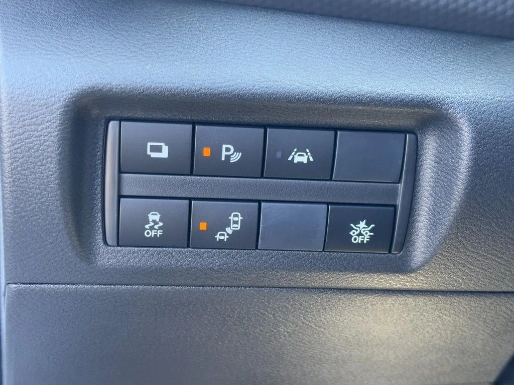 2025 Nissan KICKS PLAY Base - Photo 10