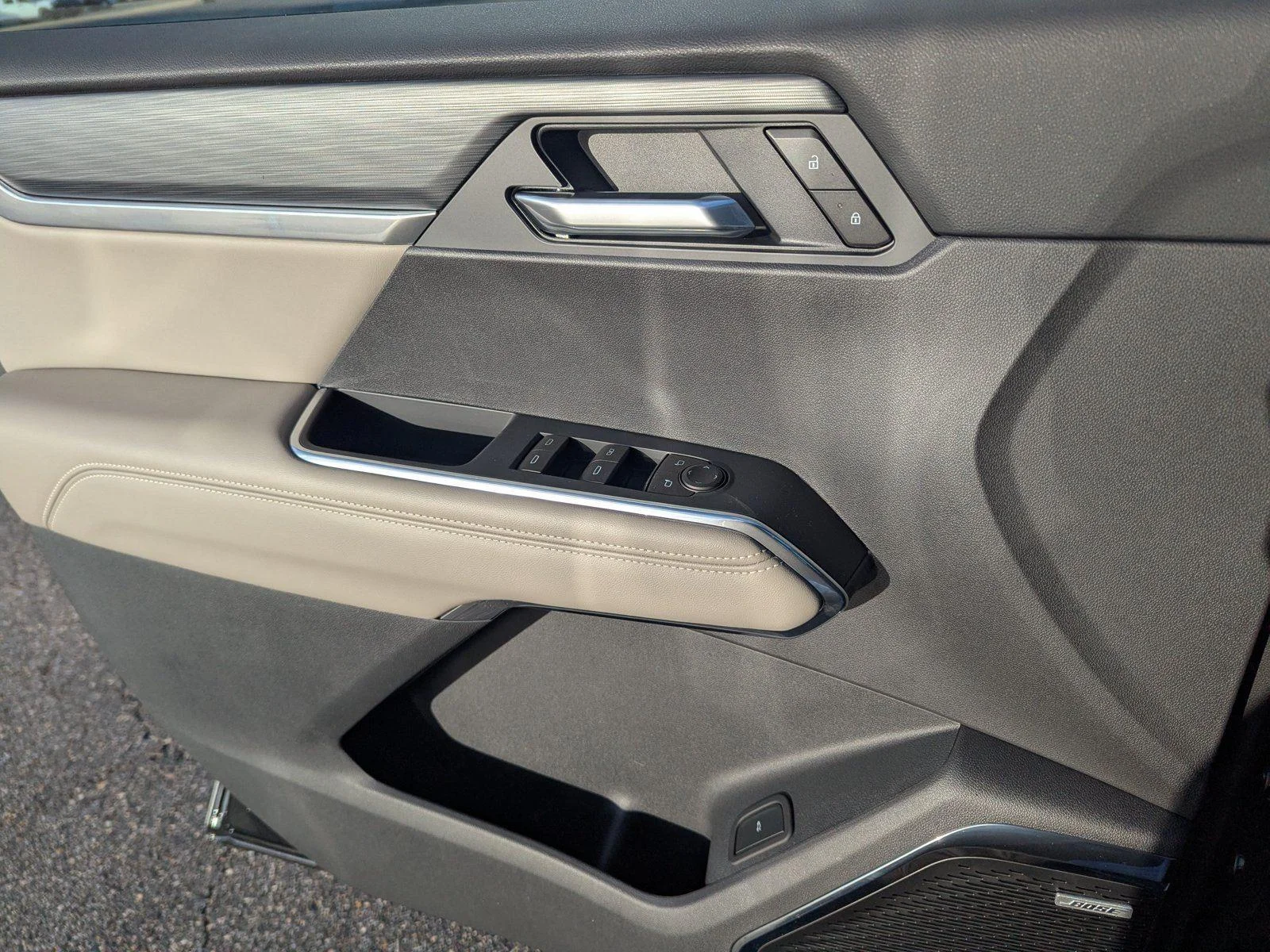 New 2026 Ebony Twilight Metallic GMC Elevation image 18