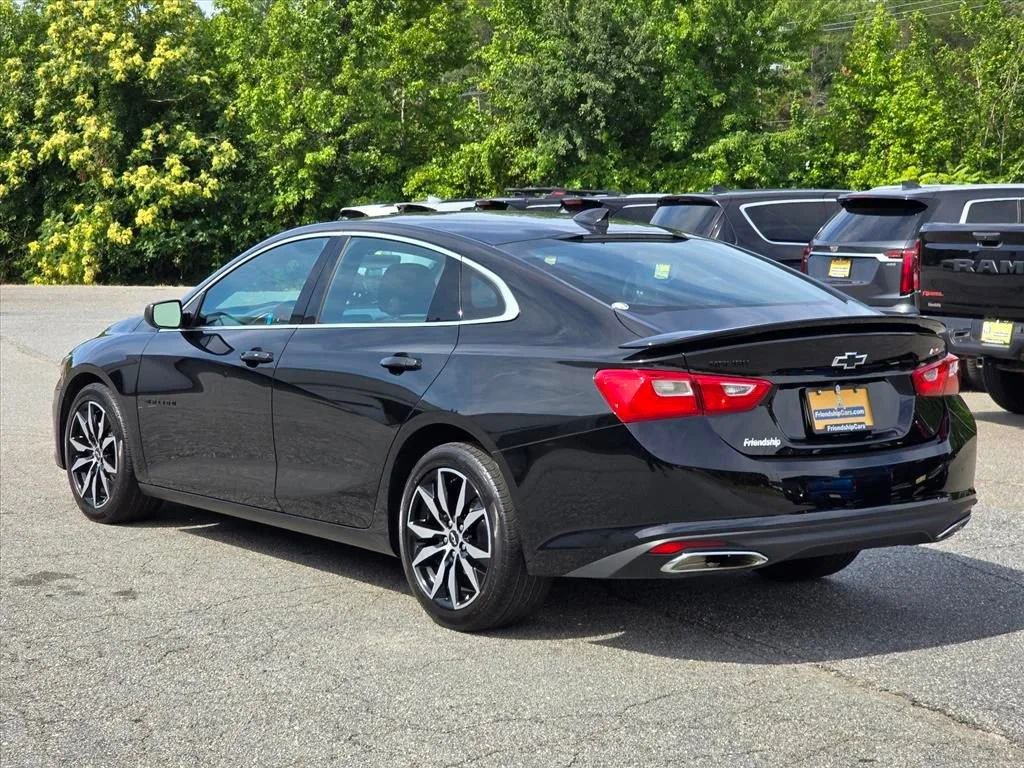 Used 2022 Mosaic Black Metallic Chevrolet RS image 24