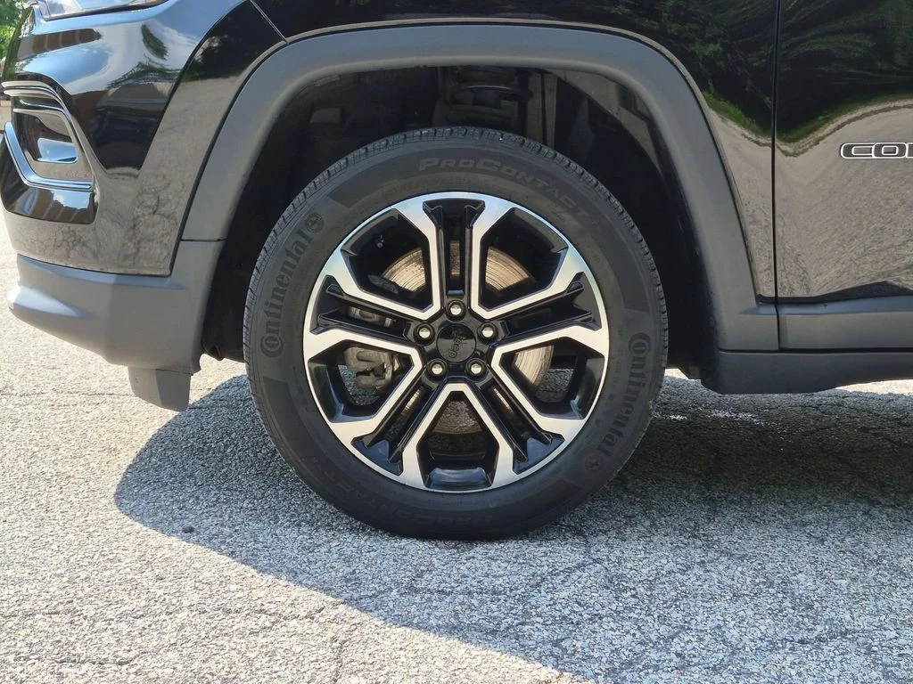 Used 2023 Black Jeep Limited image 27