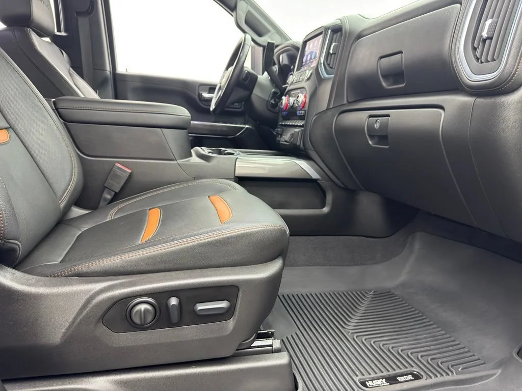Used 2022 Onyx Black GMC AT4 image 31