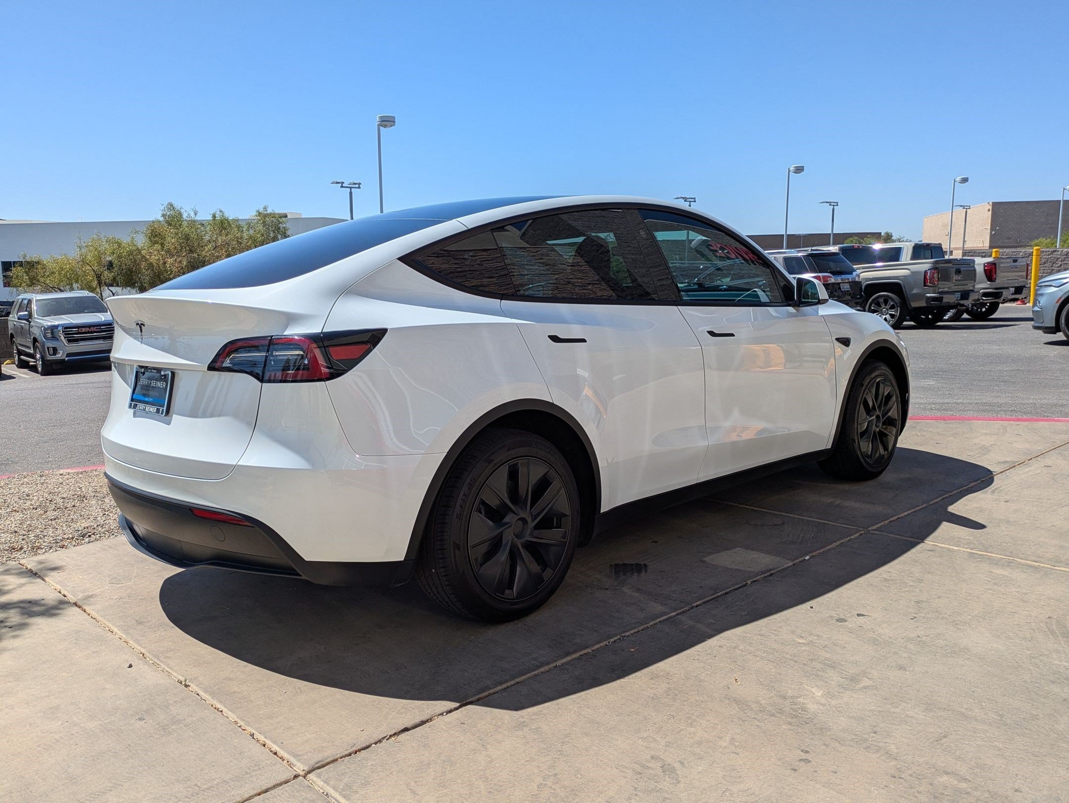 Used 2024 White Tesla Long Range Single Motor Rear-Wheel Drive image 5
