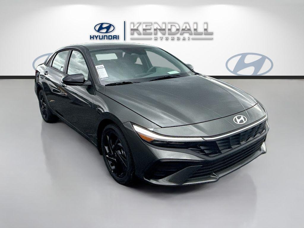 New 2026 Amazon Gray Hyundai SEL Sport image 1
