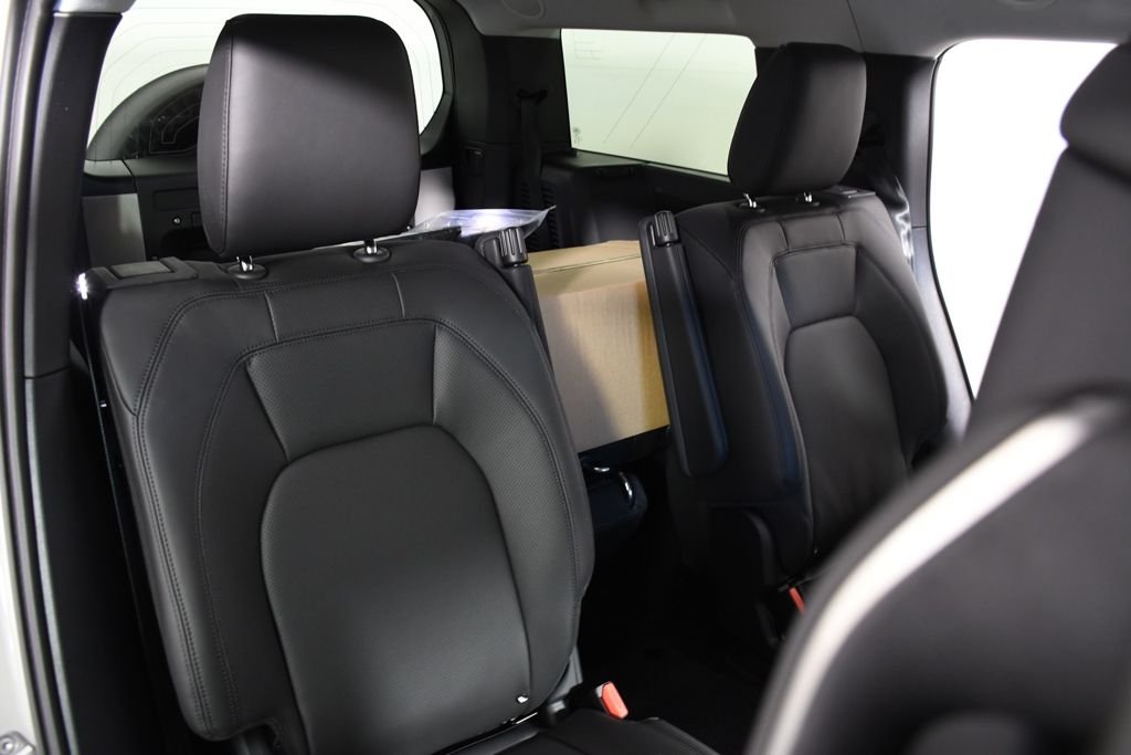 New 2026 Borasco Grey Land Rover X-Dynamic SE image 23