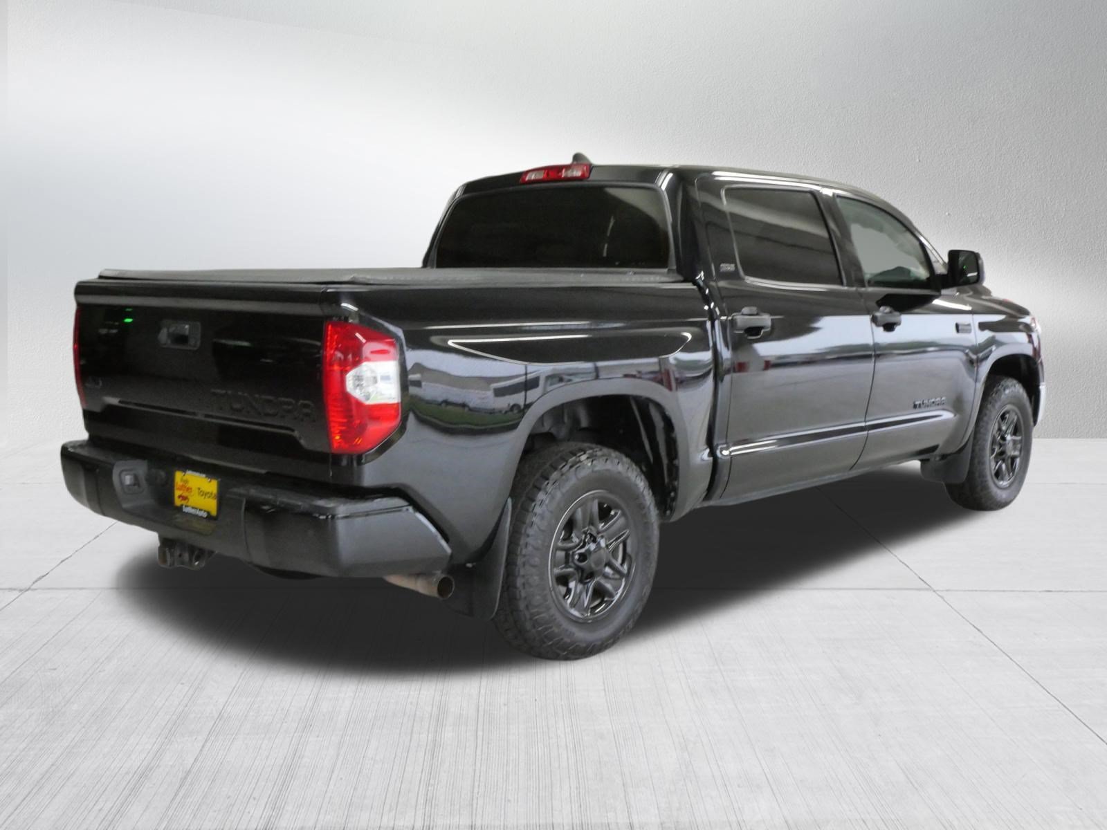 Certified Used 2020 Midnight Black Metallic Toyota SR5 image 7