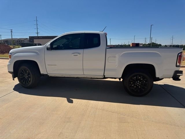 Used 2021 White GMC Elevation image 9