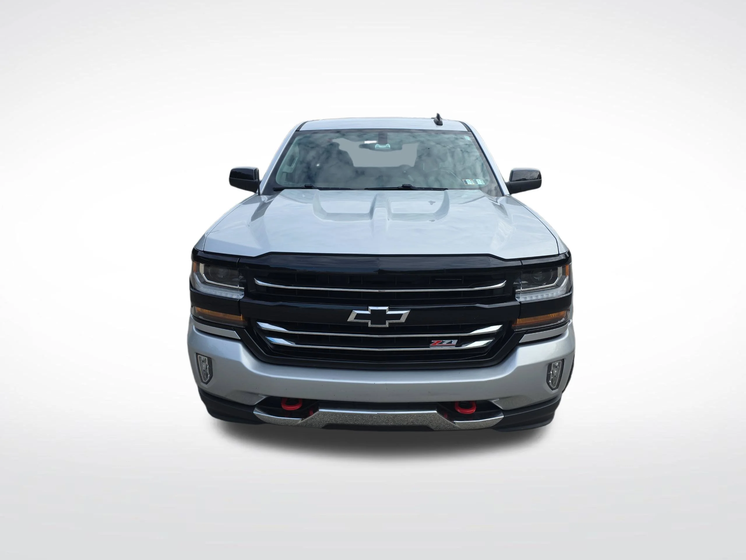 Used 2018 Silver Chevrolet LT image 2