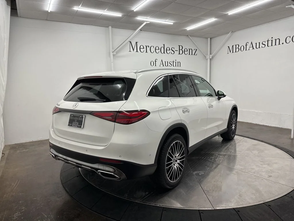 Used 2026 White Mercedes-Benz GLC 300 image 7