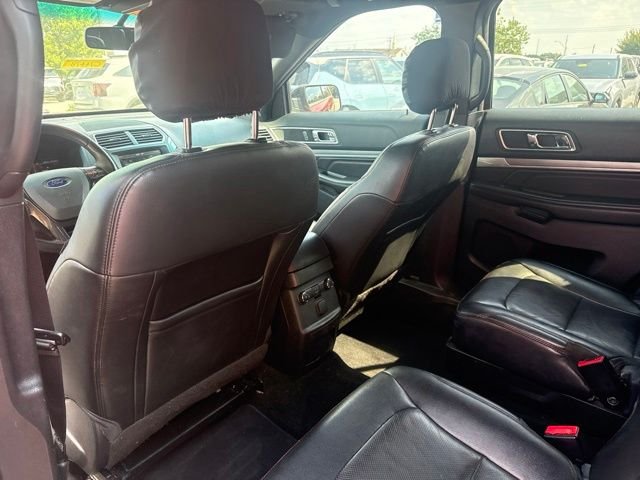 Used 2016 Red Ford Sport image 23