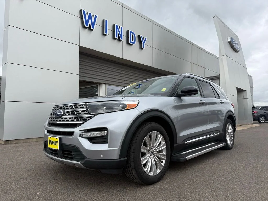 2022 Ford Explorer Limited RWD's photo
