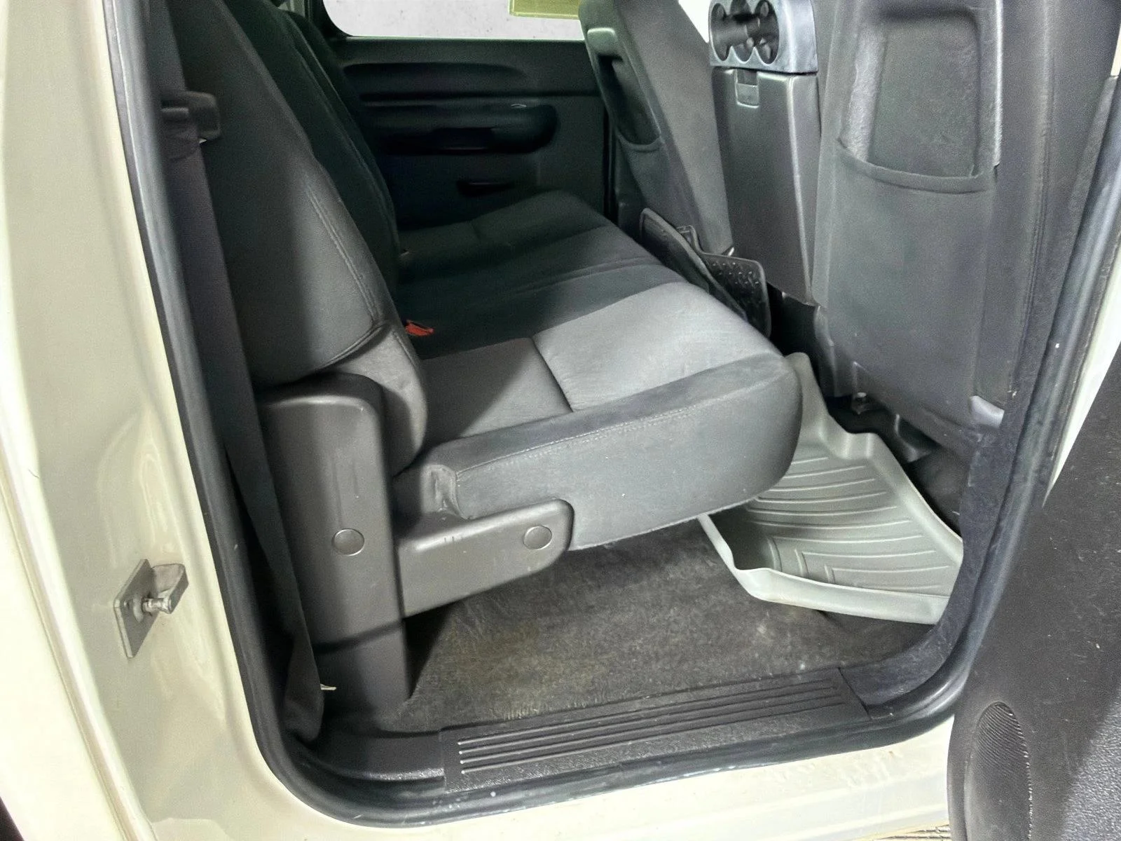 Used 2011 Beige Chevrolet LT image 14