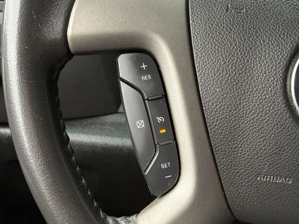 Used 2011 STEEL GREEN METALLIC Chevrolet LT image 29