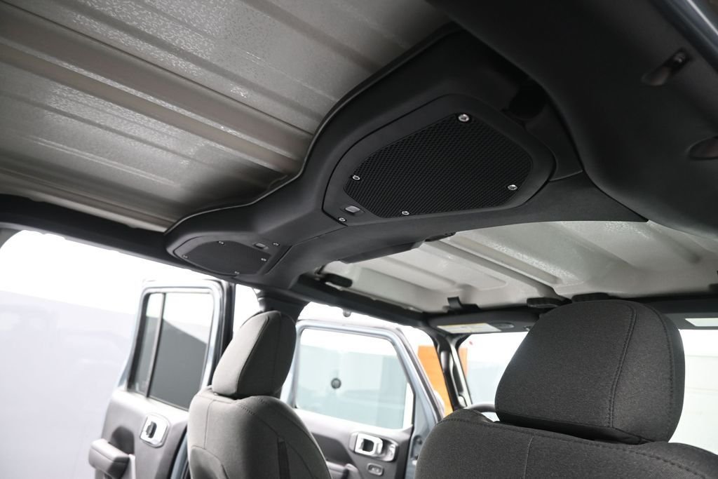 New 2026 Anvil Clearcoat Jeep Sport S image 24