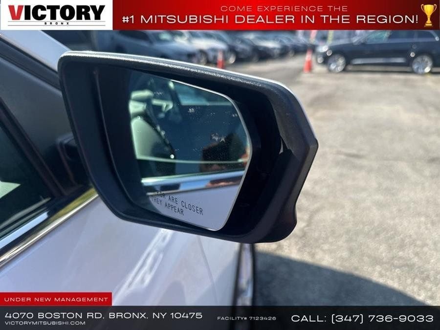 Used 2023 White Chevrolet LT image 11