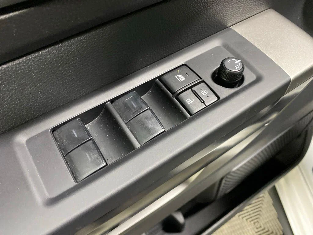 Used 2025 Ice Toyota SR5 image 21