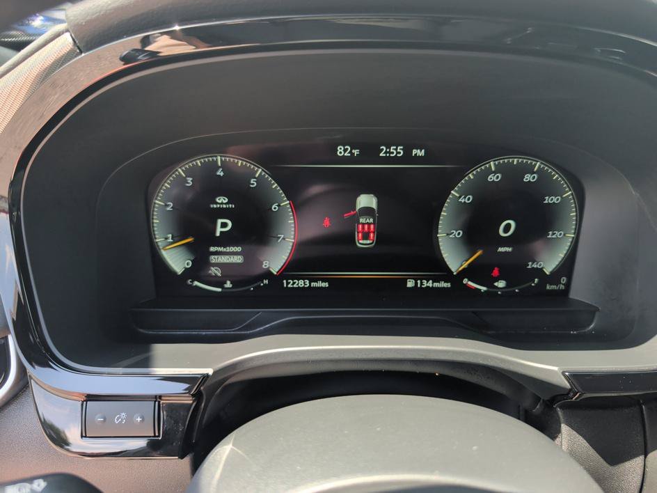 Certified Used 2025 Harbor Gray INFINITI LUXE image 21
