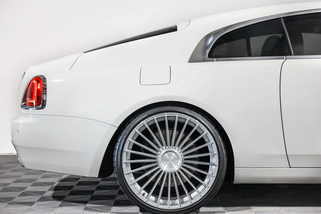 Used 2014 White Rolls-Royce Base image 3