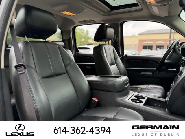 Used 2013  Chevrolet LTZ image 14