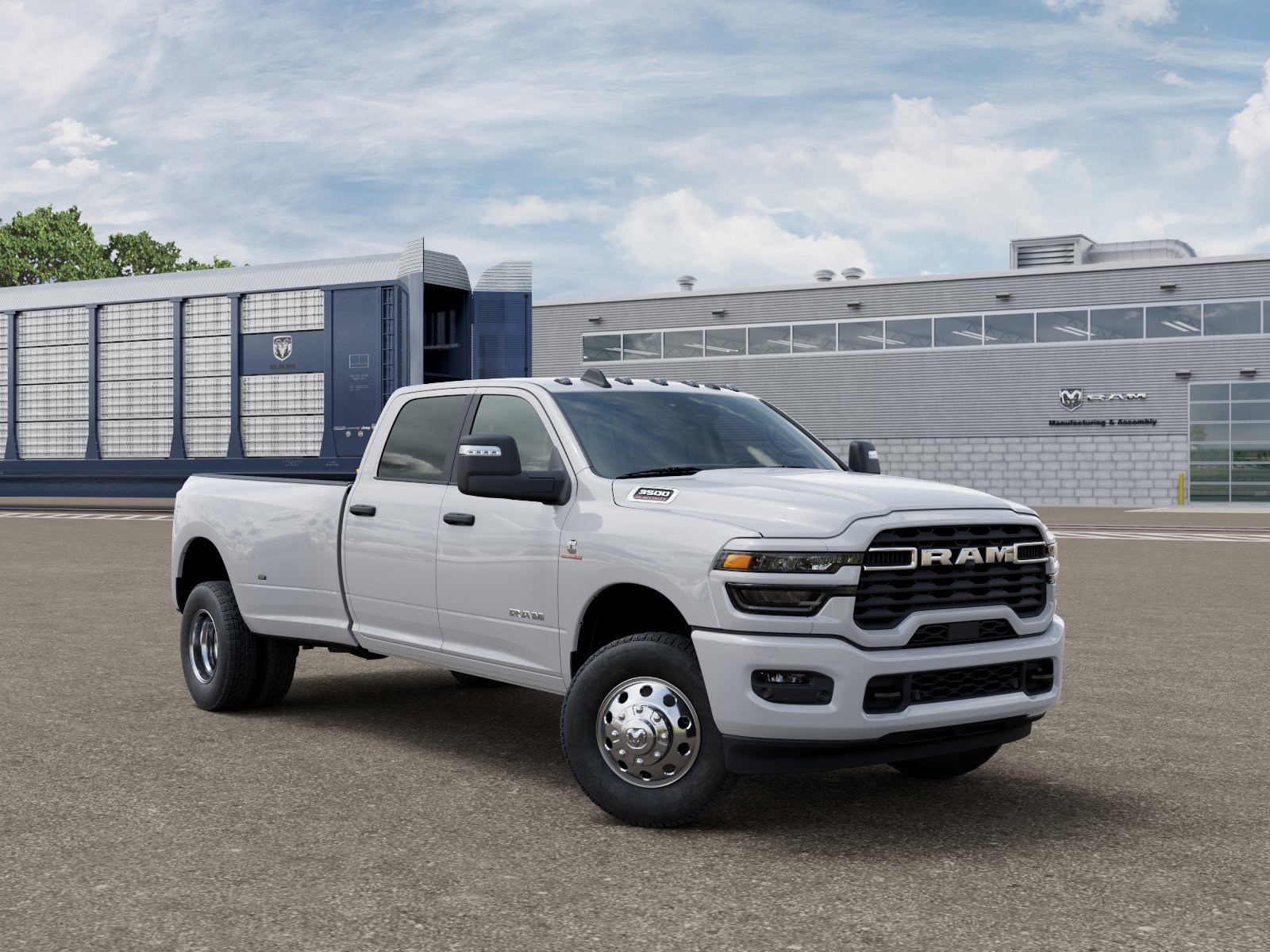 New 2026 Bright White Clear-Coat Exterior Paint RAM BIG HORN image 3
