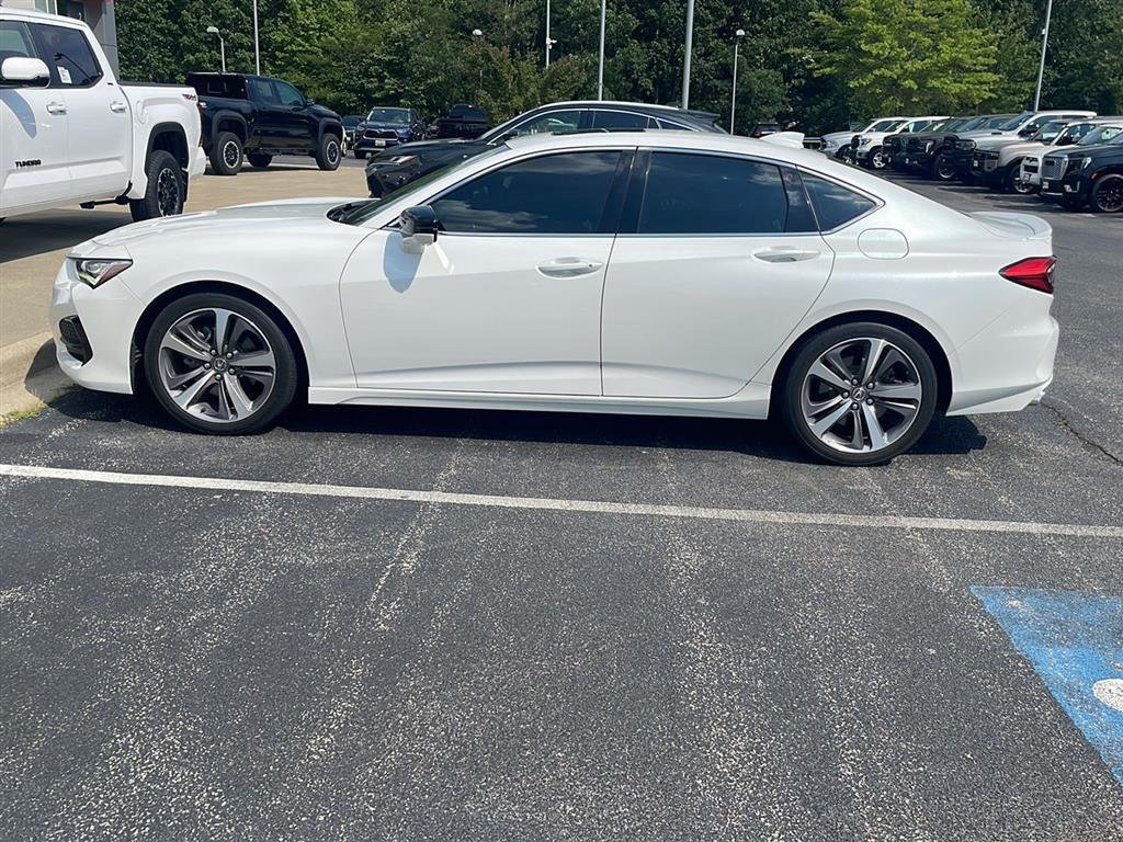 Used 2021 Platinum White Pearl Acura ADV image 2